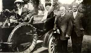 The Lee Family and their car